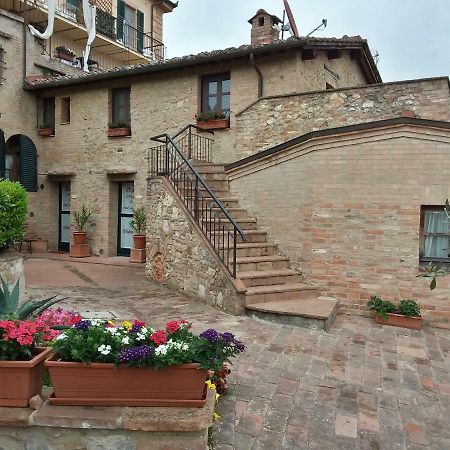 Il Pozzo Di Sant'Andrea Bed & Breakfast Siena Eksteriør bilde