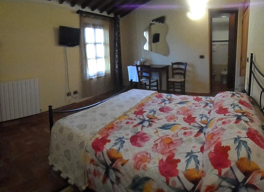 Il Pozzo Di Sant'Andrea Bed & Breakfast Siena Eksteriør bilde
