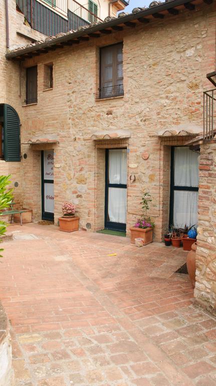 Il Pozzo Di Sant'Andrea Bed & Breakfast Siena Eksteriør bilde