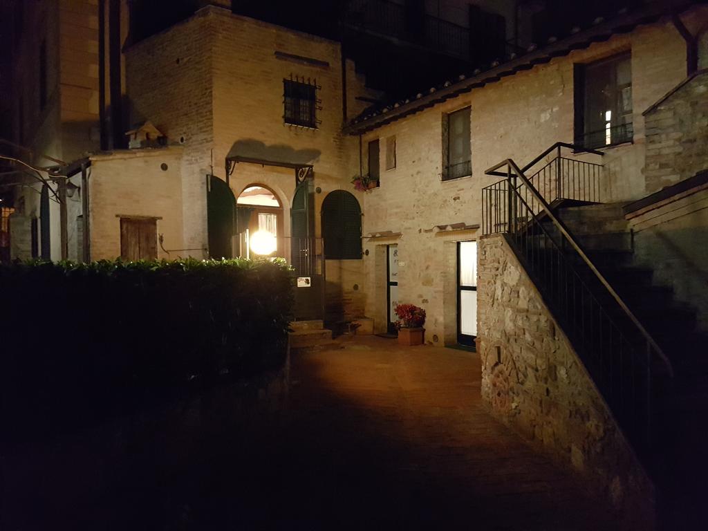 Il Pozzo Di Sant'Andrea Bed & Breakfast Siena Eksteriør bilde